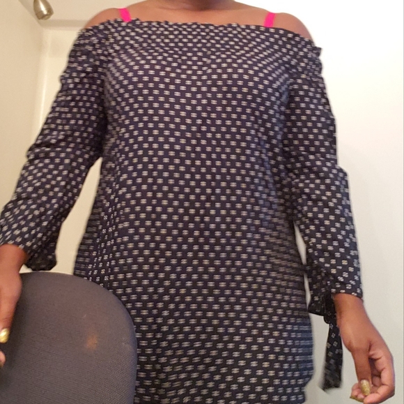 Off Shoulder top - Picture 2 of 3